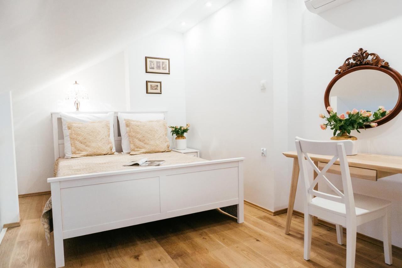 Comfystay Old Town Cracovia Esterno foto